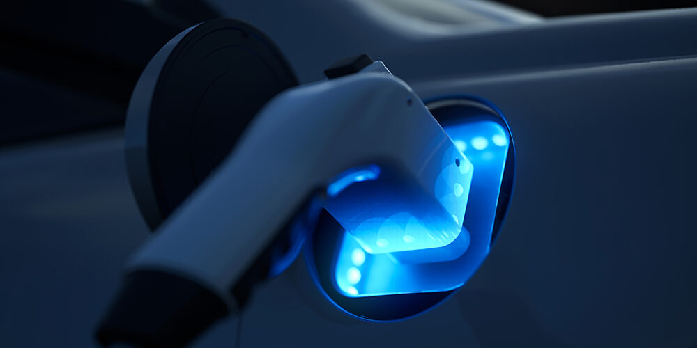 L’auto elettrica carica le batterie