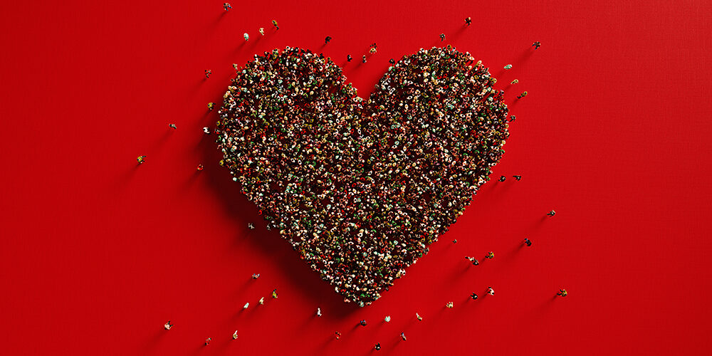 Darci tutti una mano ora che non possiamo stringercela