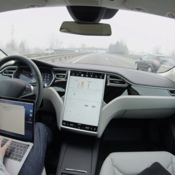 La lunga strada di Torino verso la guida autonoma