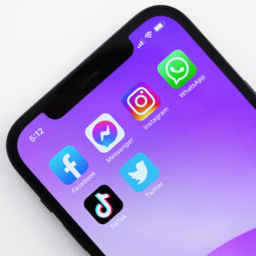 Gioventù bruciata? Sui social la gioventù è bruciante