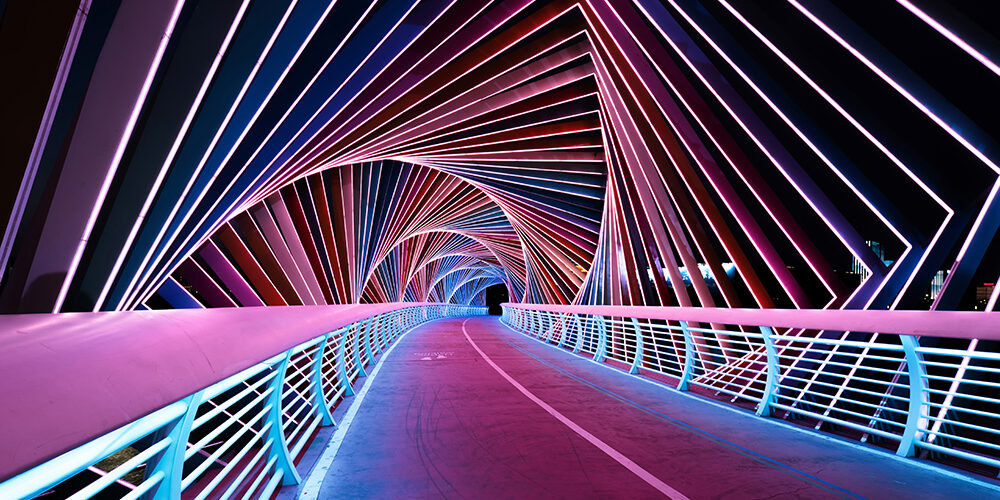 Le infrastrutture fisiche governano il mondo