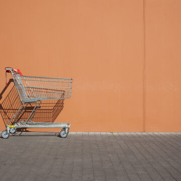 Felicità sostenibile: carrelli più vuoti