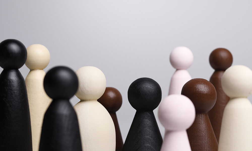 Alla ricerca di un centro di gravità permanente