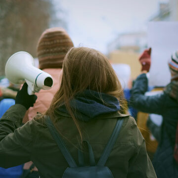 Come i giovani possono reinventare la democrazia