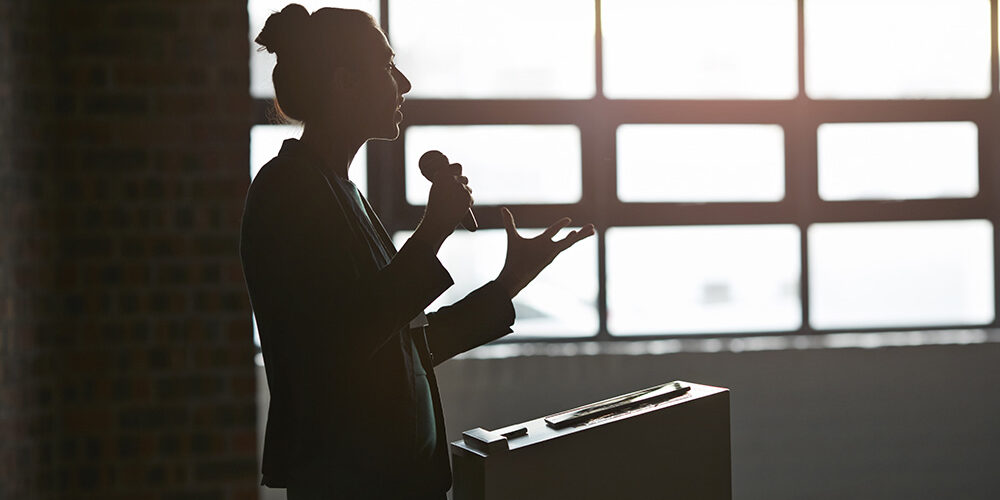 Senza donne non se ne parla: perché la parità di genere nei panel pubblici è ancora lontana