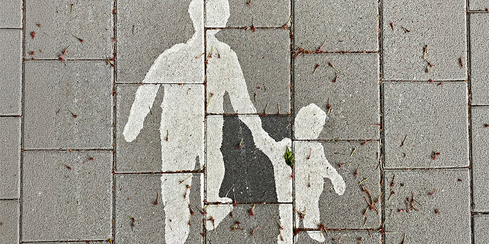 Genitori millennials: crescere figli in tempi incerti