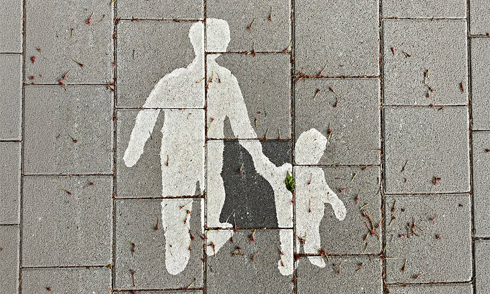 Genitori millennials: crescere figli in tempi incerti